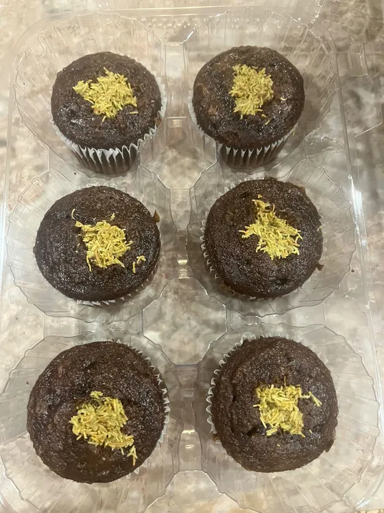 Sugar Blossom Cakes decorated cupcakes, photo 7
